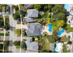 1067 IVSBRIDGE BOULEVARD, Newmarket, Ontario