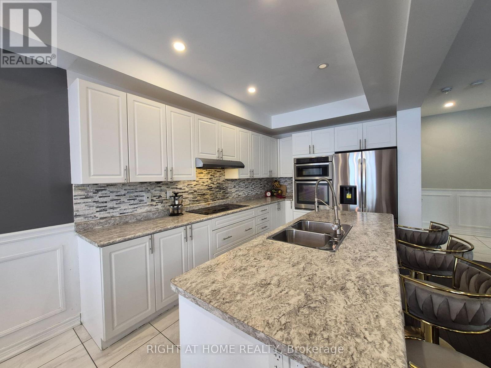 57 Sasco Way, Essa, Ontario  L3W 0C8 - Photo 13 - N12689182