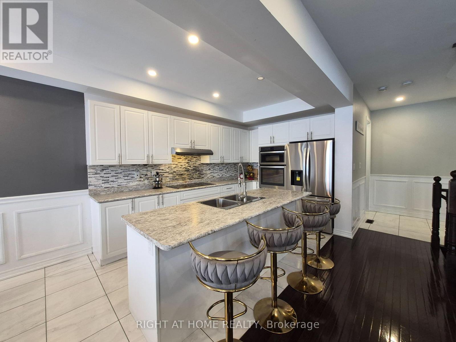 57 Sasco Way, Essa, Ontario  L3W 0C8 - Photo 14 - N12689182