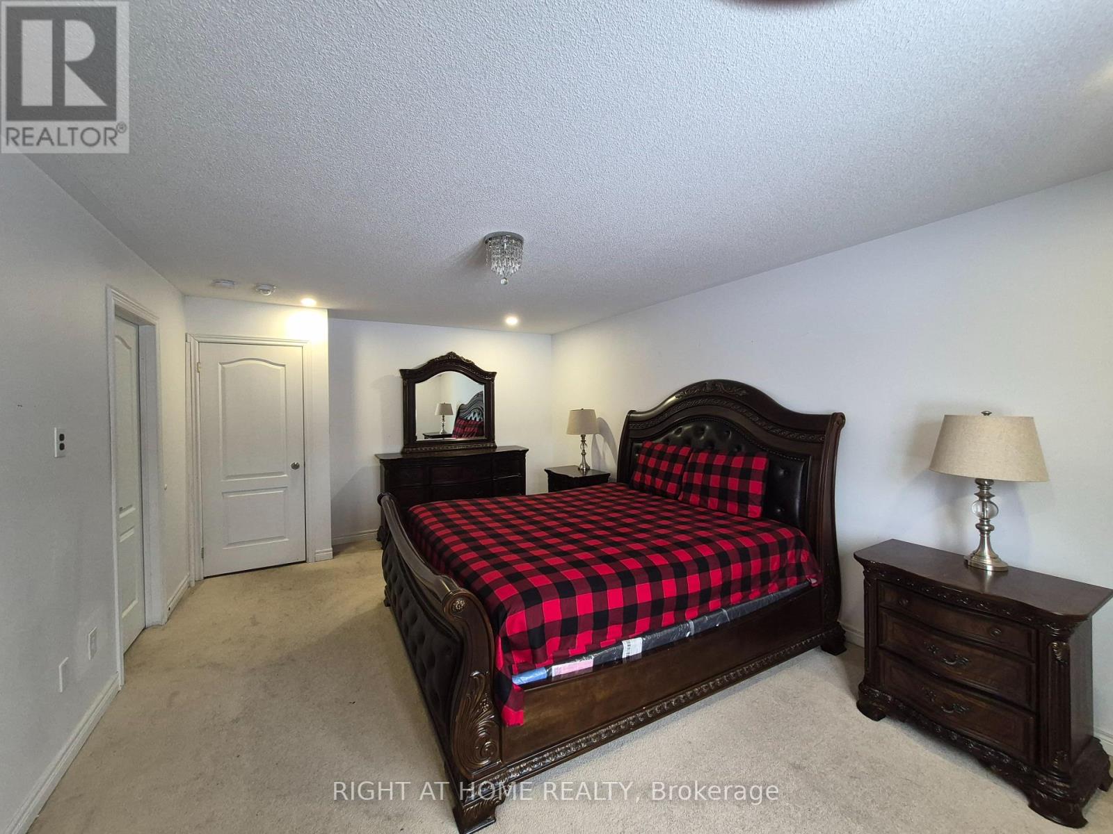 57 Sasco Way, Essa, Ontario  L3W 0C8 - Photo 21 - N12689182
