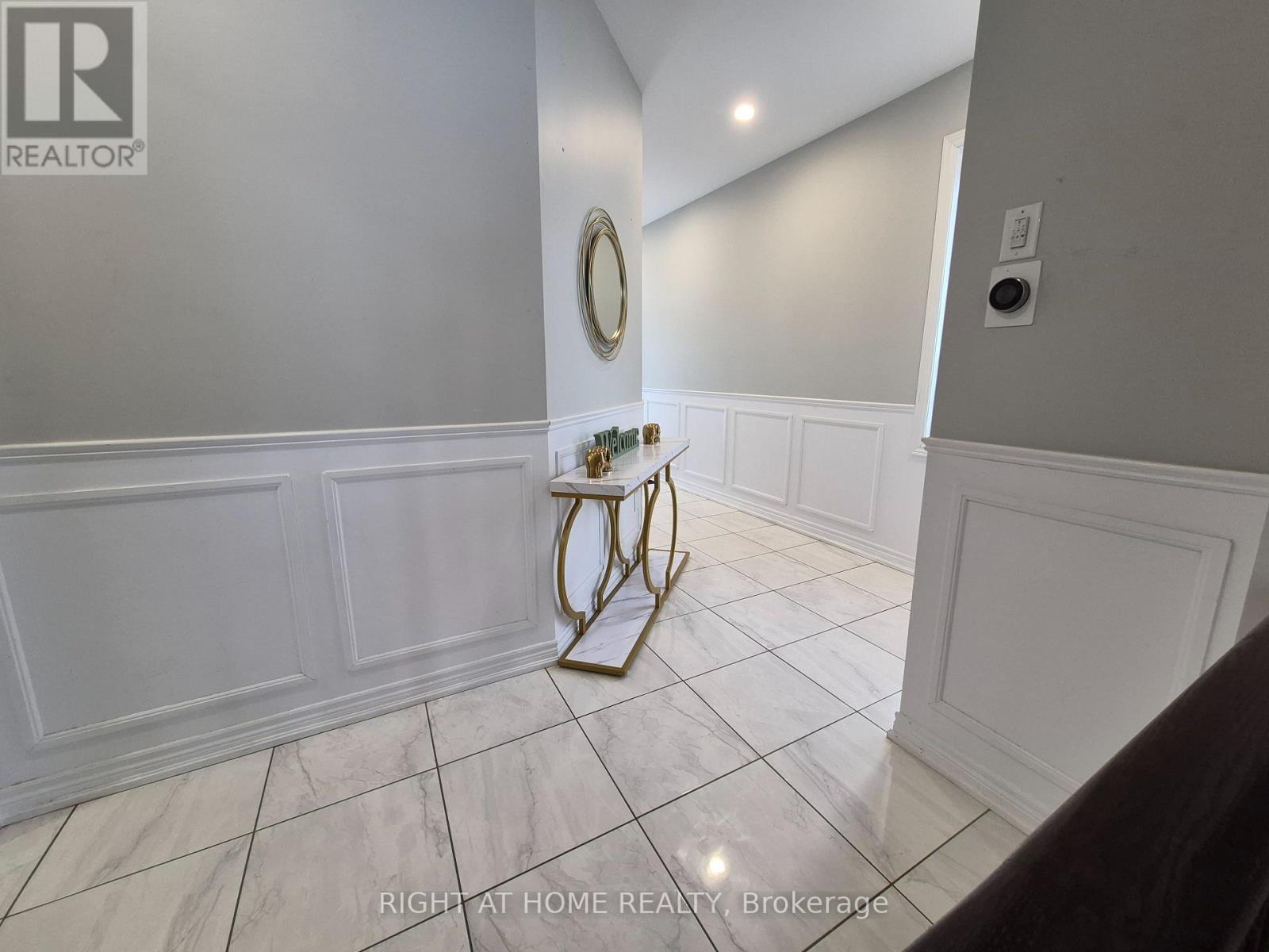 57 Sasco Way, Essa, Ontario  L3W 0C8 - Photo 4 - N12689182