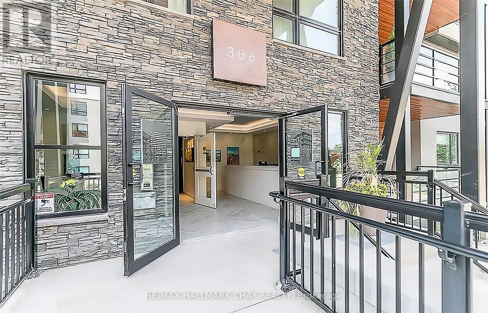 302 - 306 Essa Road, Barrie, Ontario  L9J 0H5 - Photo 3 - S12689170