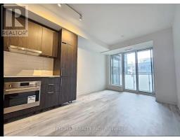 517 - 8 OLYMPIC GARDEN DRIVE, Toronto, Ontario