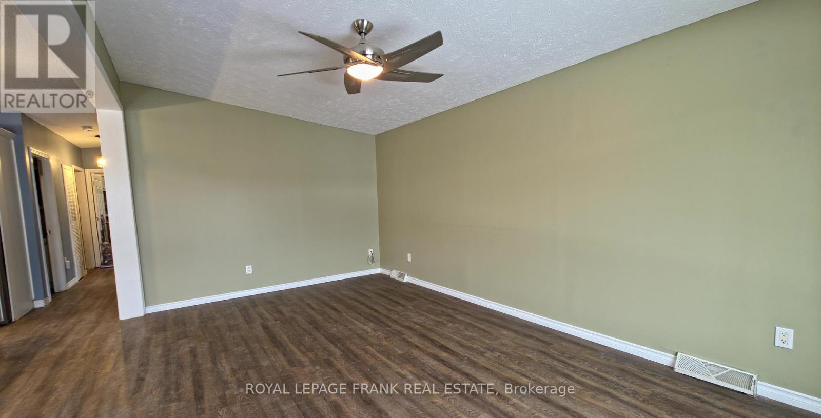 20 Elm St Pvt Street, Puslinch, Ontario  N0B 2J0 - Photo 13 - X12642642