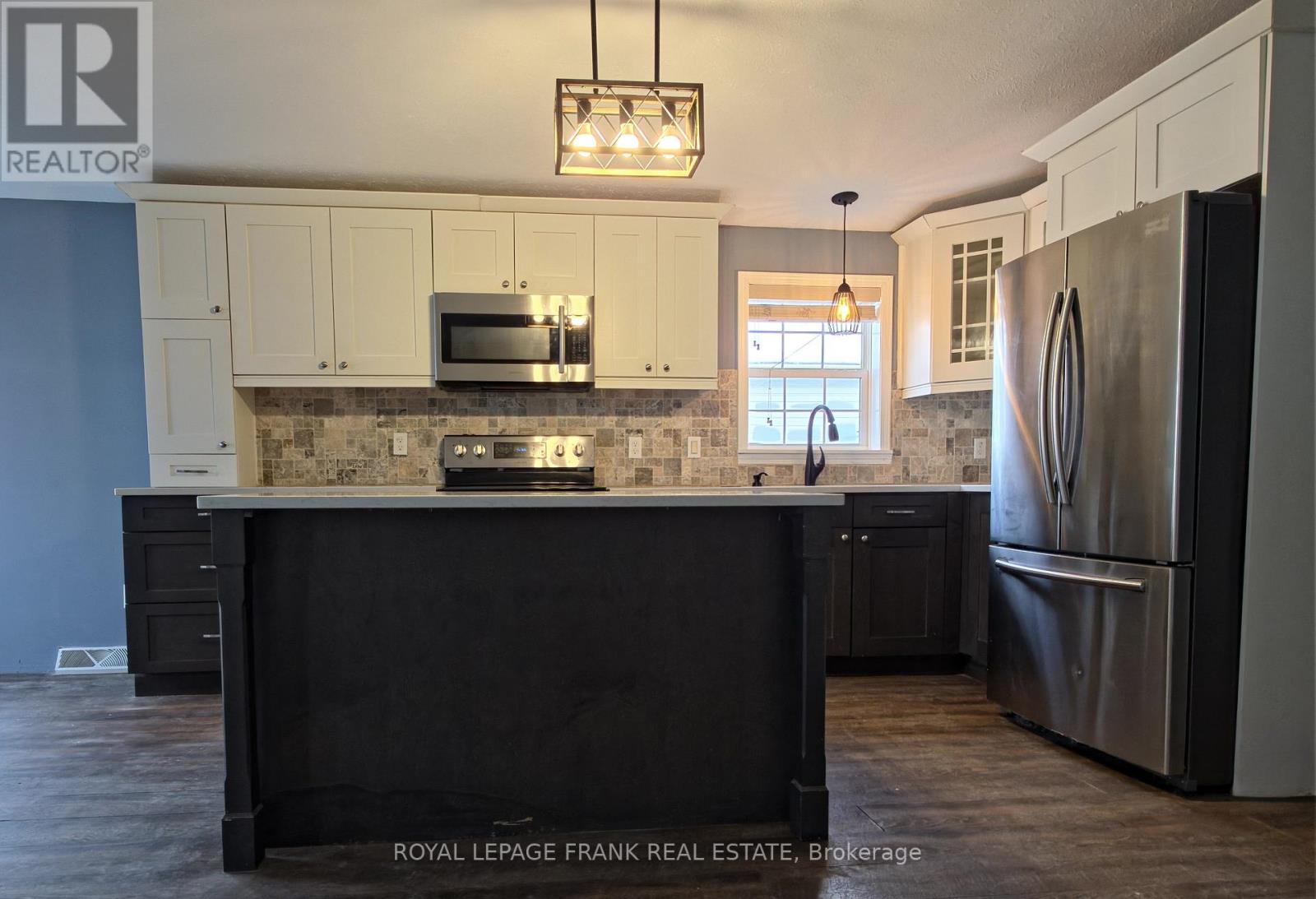 20 Elm St Pvt Street, Puslinch, Ontario  N0B 2J0 - Photo 4 - X12642642