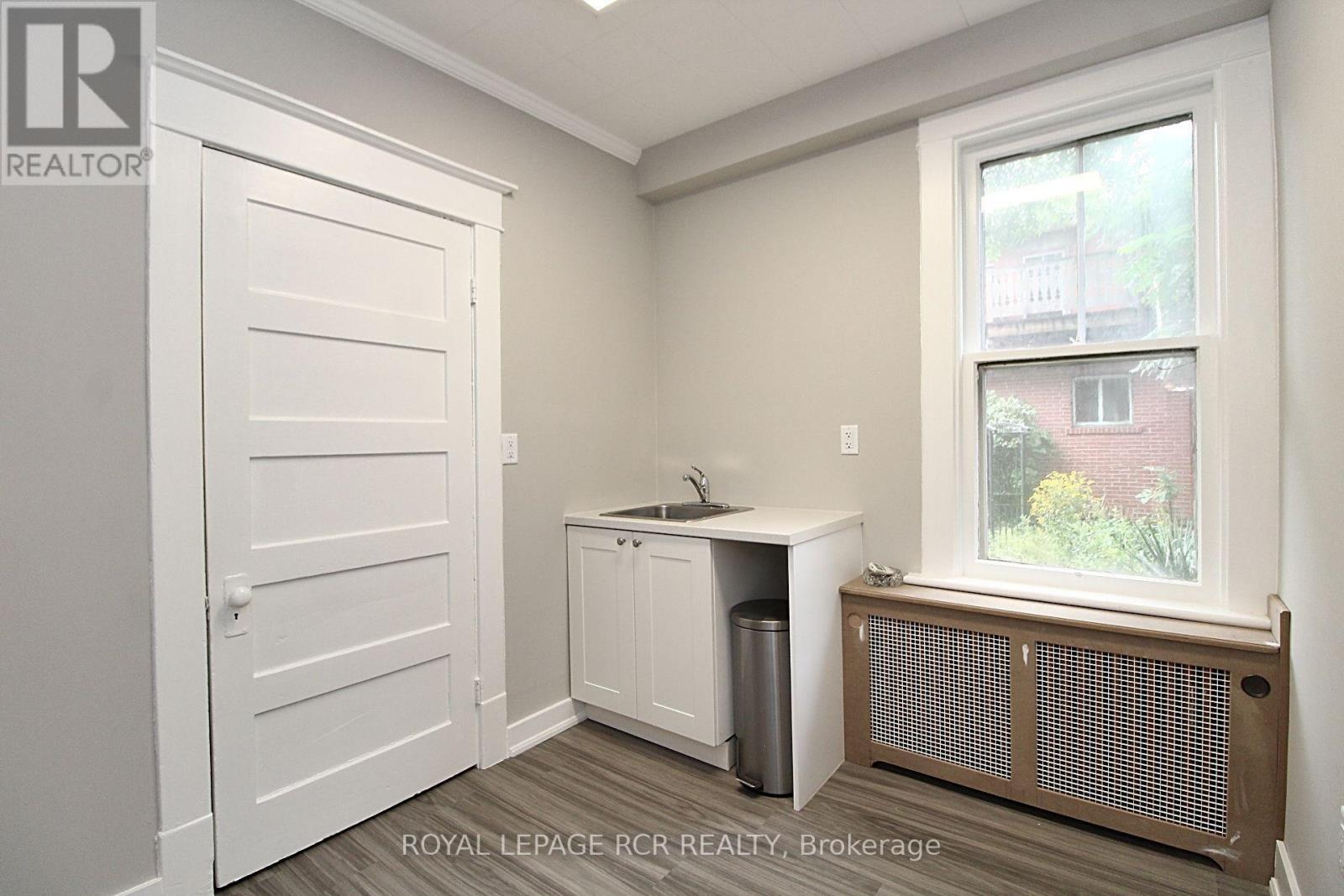 Main - 69 King Street W, Caledon, Ontario  L7E 1A2 - Photo 10 - W12689050