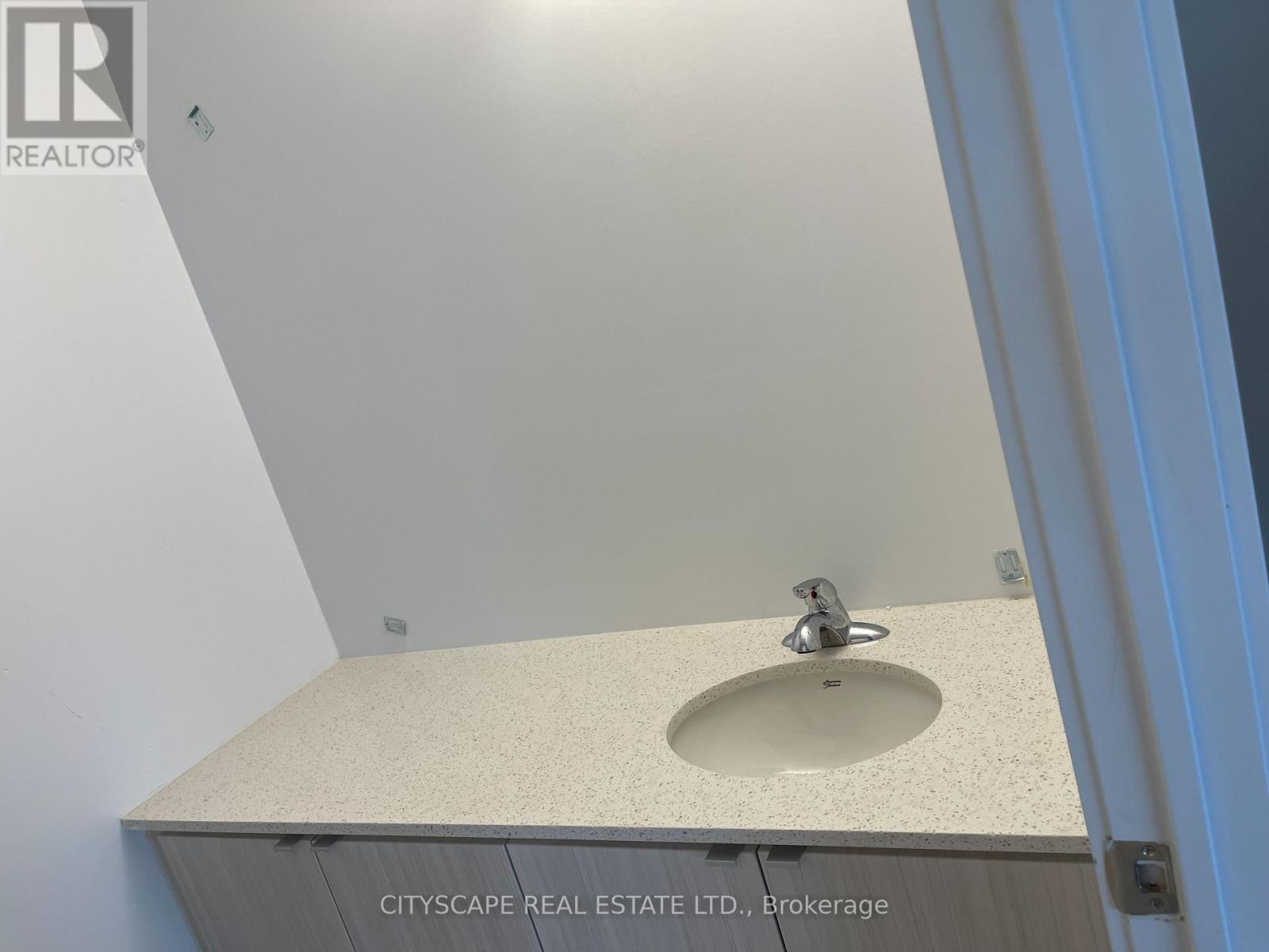 507 - 2433 Dufferin Street, Toronto, Ontario  M6E 3T3 - Photo 16 - W12689060