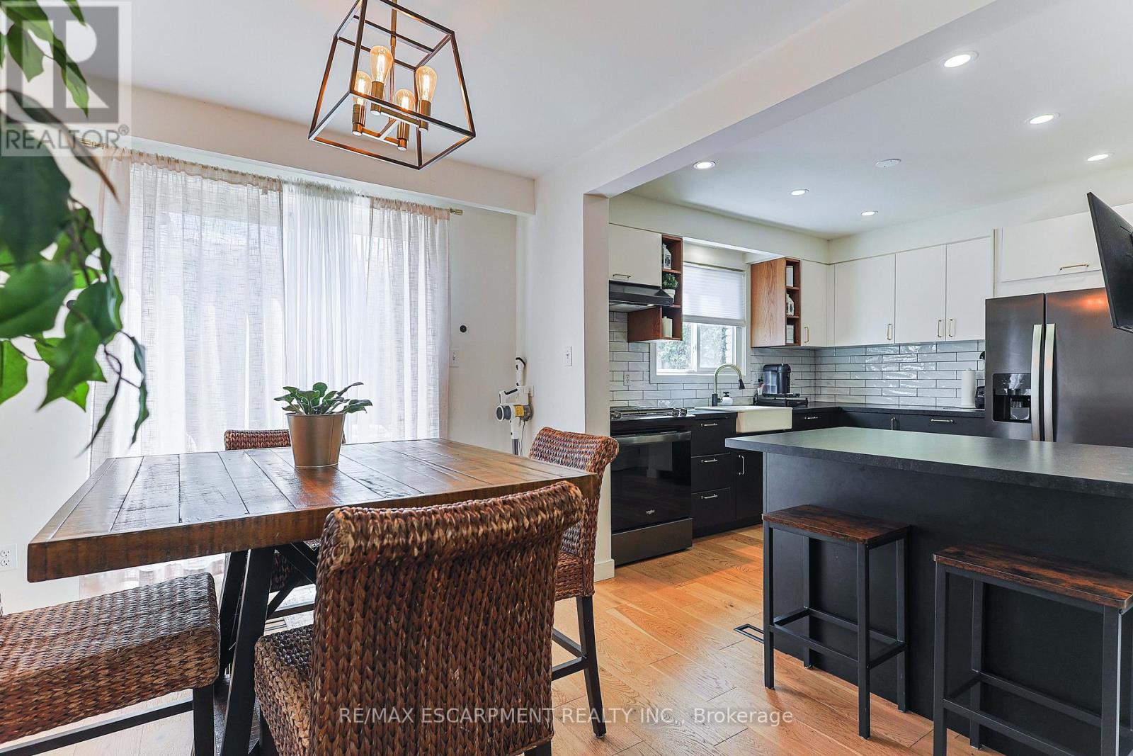 54 - 5475 Lakeshore Road, Burlington, Ontario  L7L 1E1 - Photo 12 - W12689086