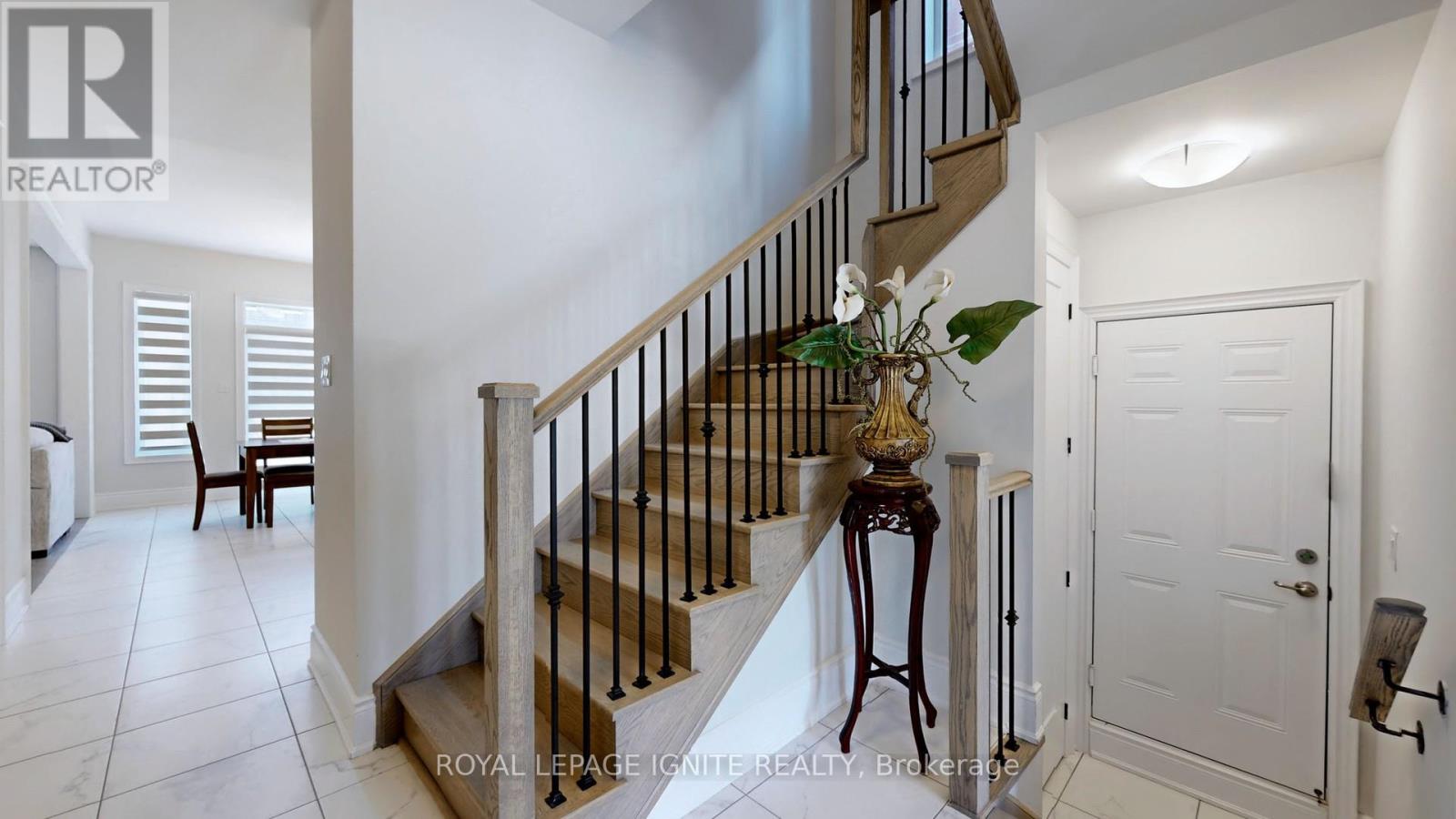 Main & Second Flr - 30 Duxbury Road, Brampton, Ontario  L6R 4E3 - Photo 12 - W12689132