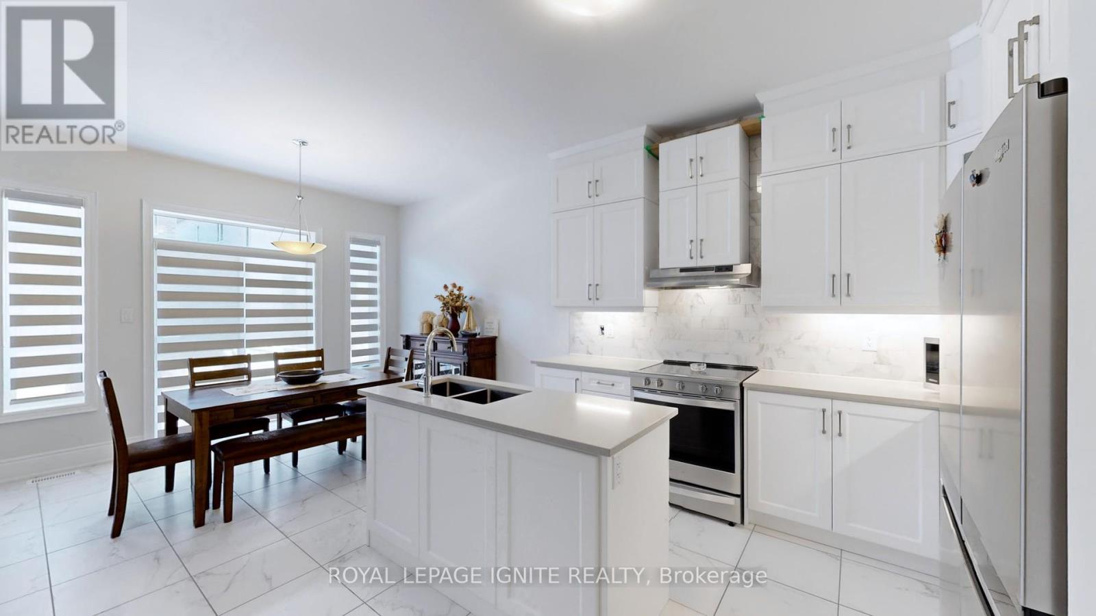 Main & Second Flr - 30 Duxbury Road, Brampton, Ontario  L6R 4E3 - Photo 6 - W12689132