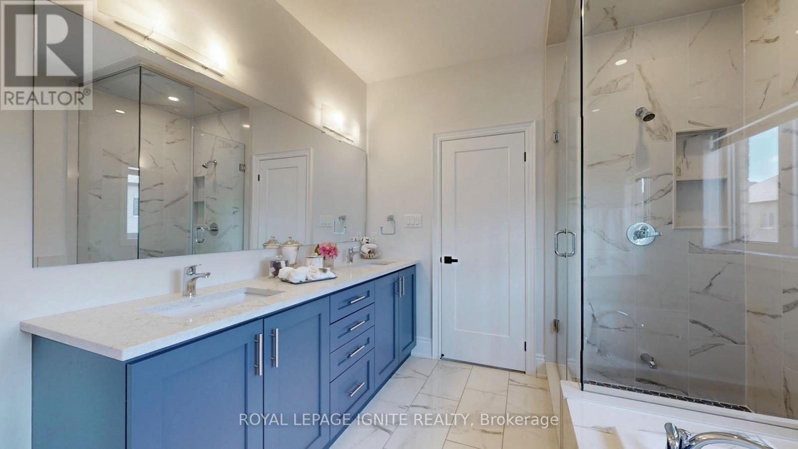 30 Duxbury Road, Brampton, Ontario  L6R 4E3 - Photo 15 - W12689146