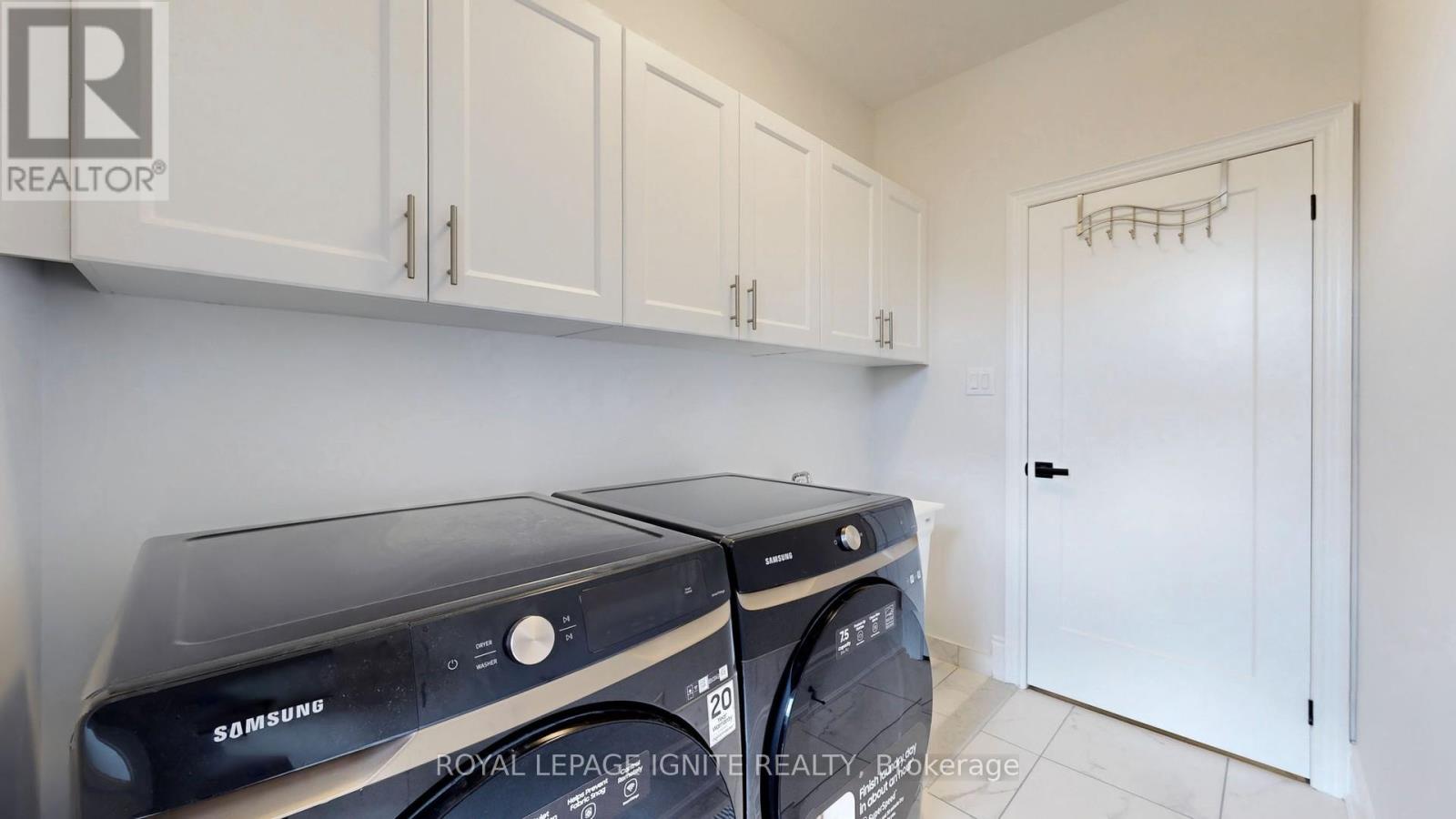 30 Duxbury Road, Brampton, Ontario  L6R 4E3 - Photo 20 - W12689146