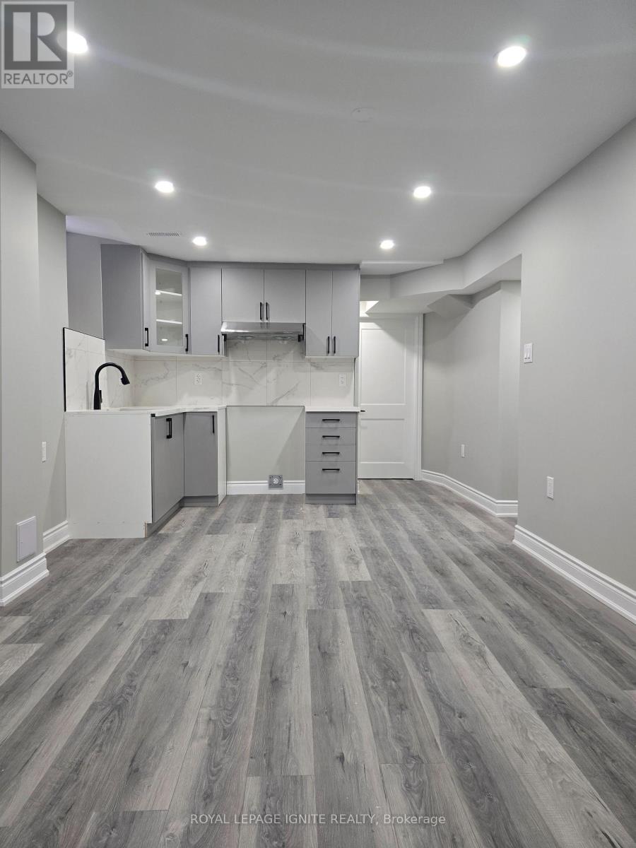 30 Duxbury Road, Brampton, Ontario  L6R 4E3 - Photo 25 - W12689146