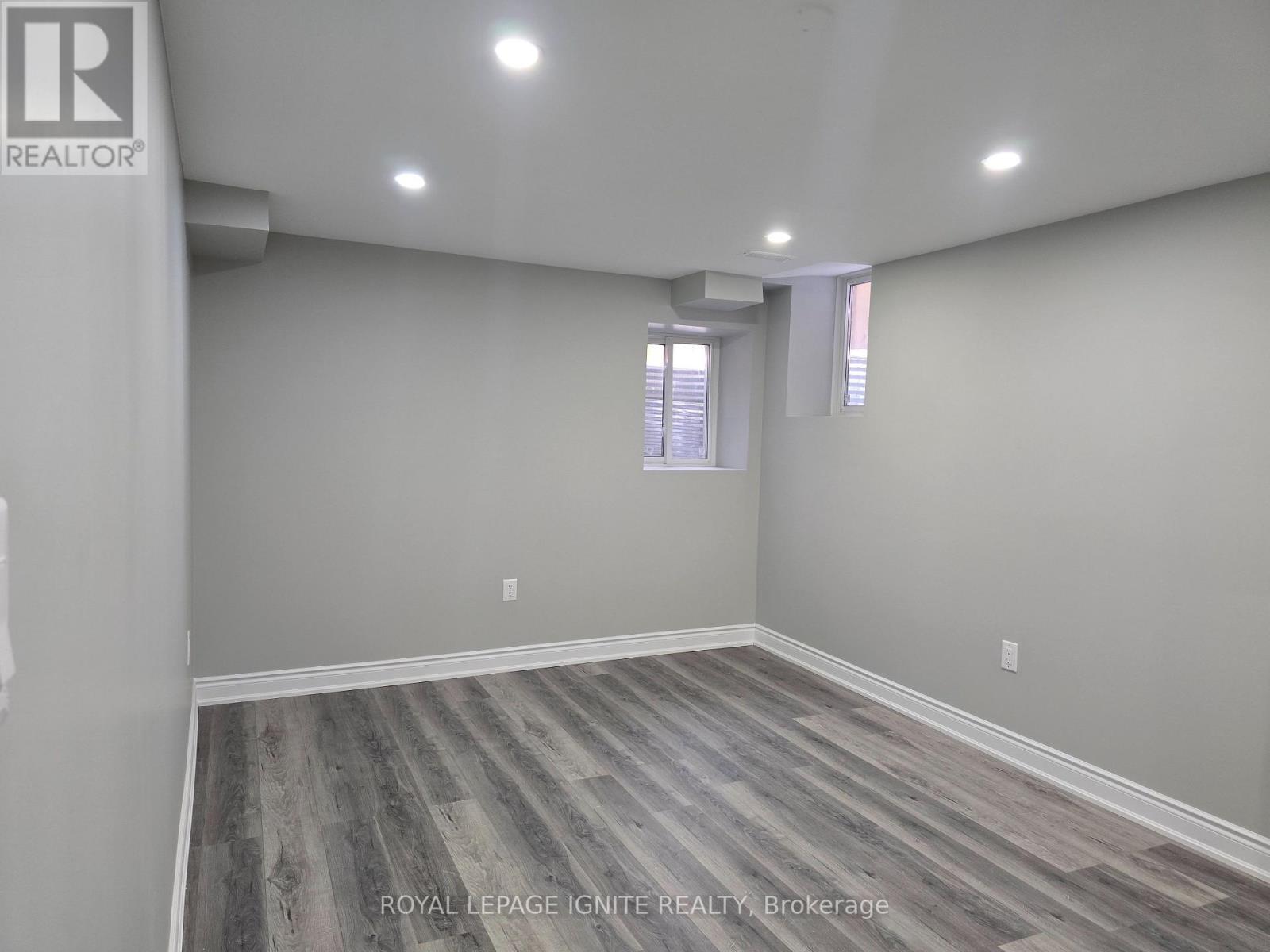 30 Duxbury Road, Brampton, Ontario  L6R 4E3 - Photo 35 - W12689146