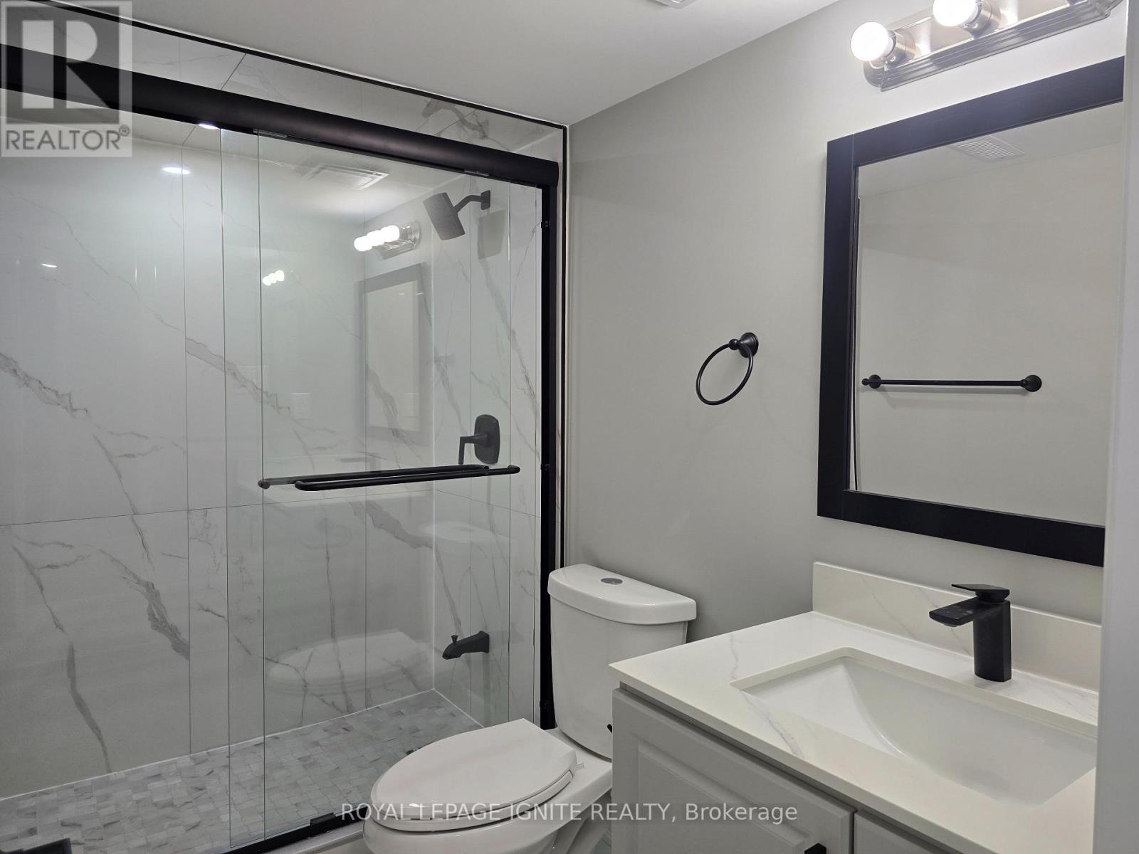 30 Duxbury Road, Brampton, Ontario  L6R 4E3 - Photo 37 - W12689146