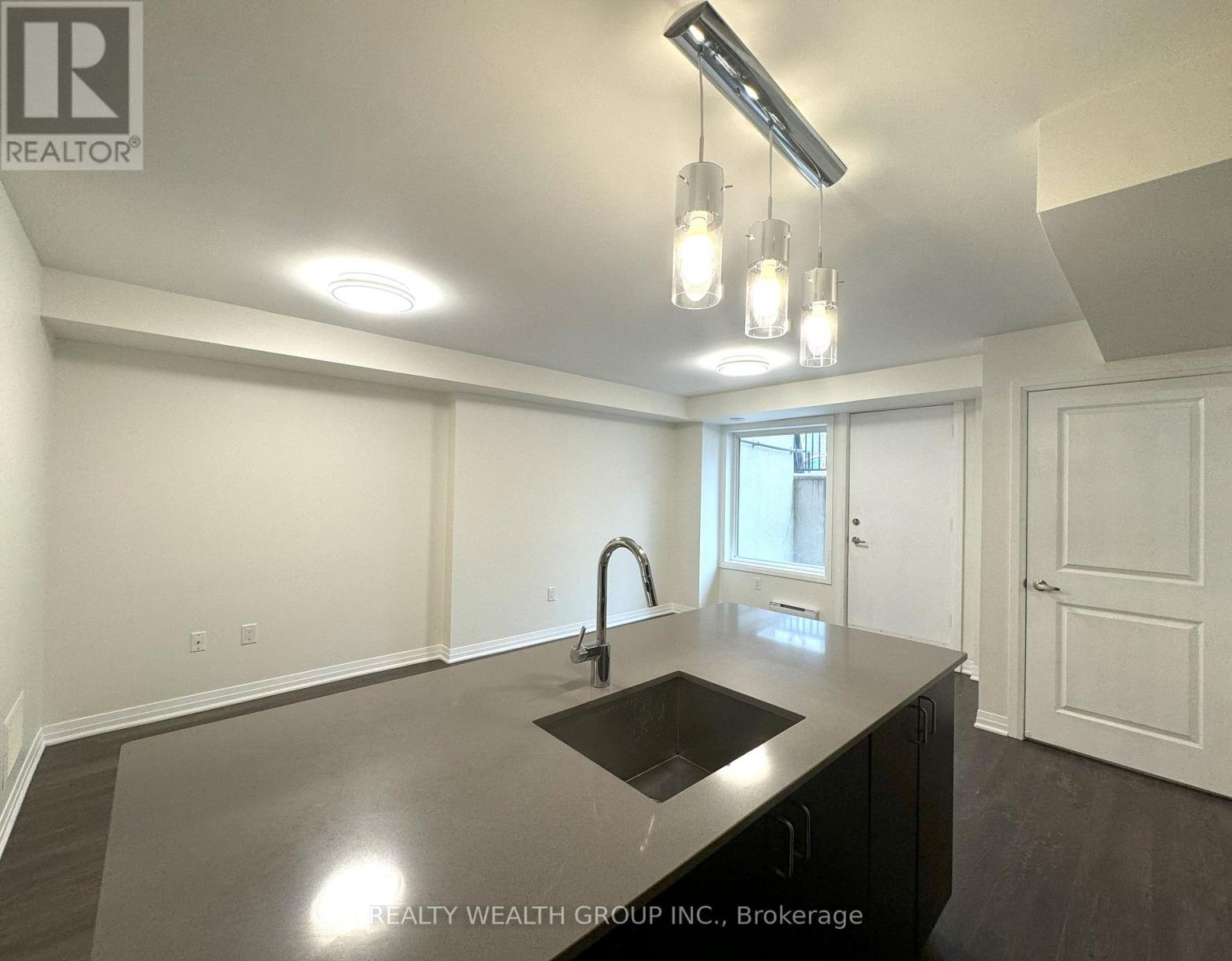 5 - 159 William Duncan Road, Toronto, Ontario  M3K 0B9 - Photo 14 - W12689156