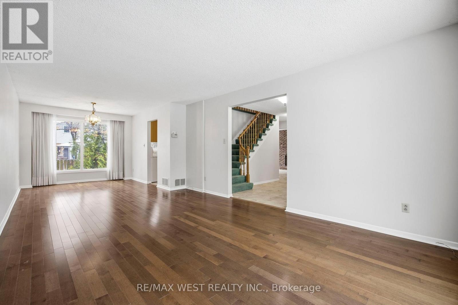 7350 Bendigo Circle, Mississauga, Ontario  L5N 1Z5 - Photo 6 - W12689160