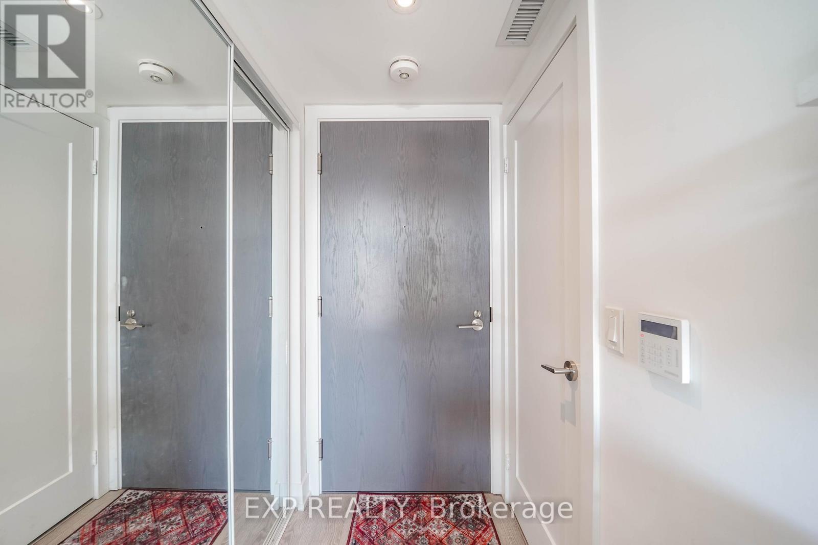 308a - 7 Mabelle Avenue, Toronto, Ontario  M9A 4X7 - Photo 3 - W12689174