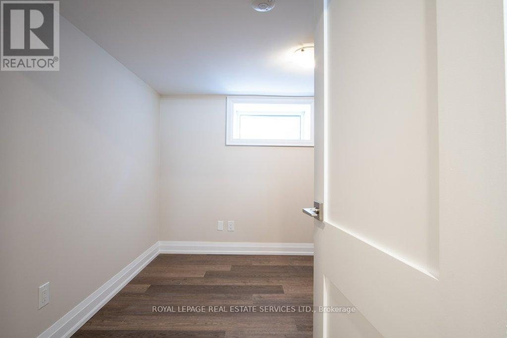 256 Annette Street, Toronto, Ontario  M6P 1R1 - Photo 10 - W12689202