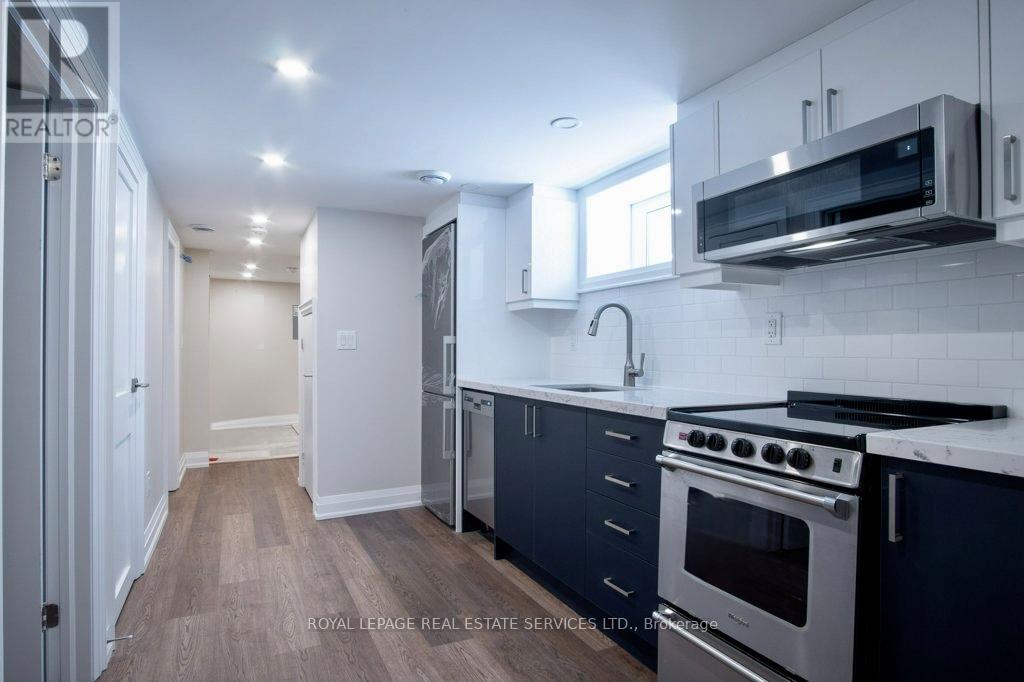 256 Annette Street, Toronto, Ontario  M6P 1R1 - Photo 6 - W12689202