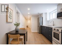 256 ANNETTE STREET, Toronto, Ontario