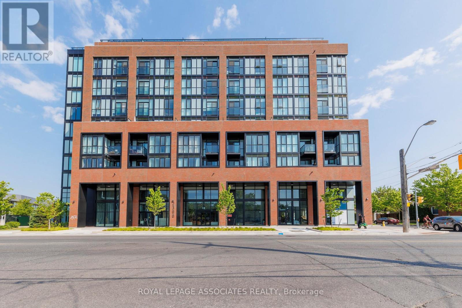 314 - 2300 St Clair Avenue, Toronto, Ontario  M6N 1K8 - Photo 27 - W12689206