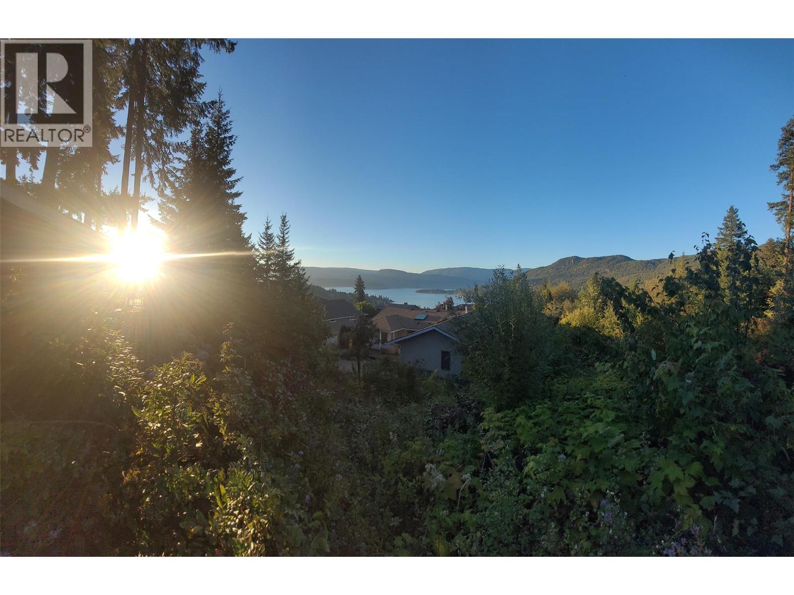 2624 Grandview Place, blind bay, British Columbia