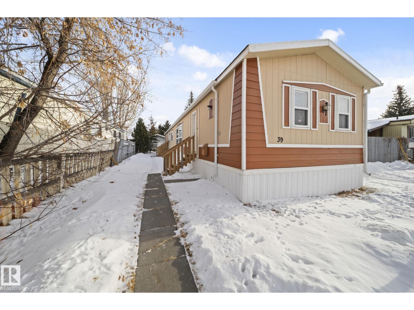 39 Norby Cr, Red Deer, Alberta  T4P 2C5 - Photo 2 - E4469805