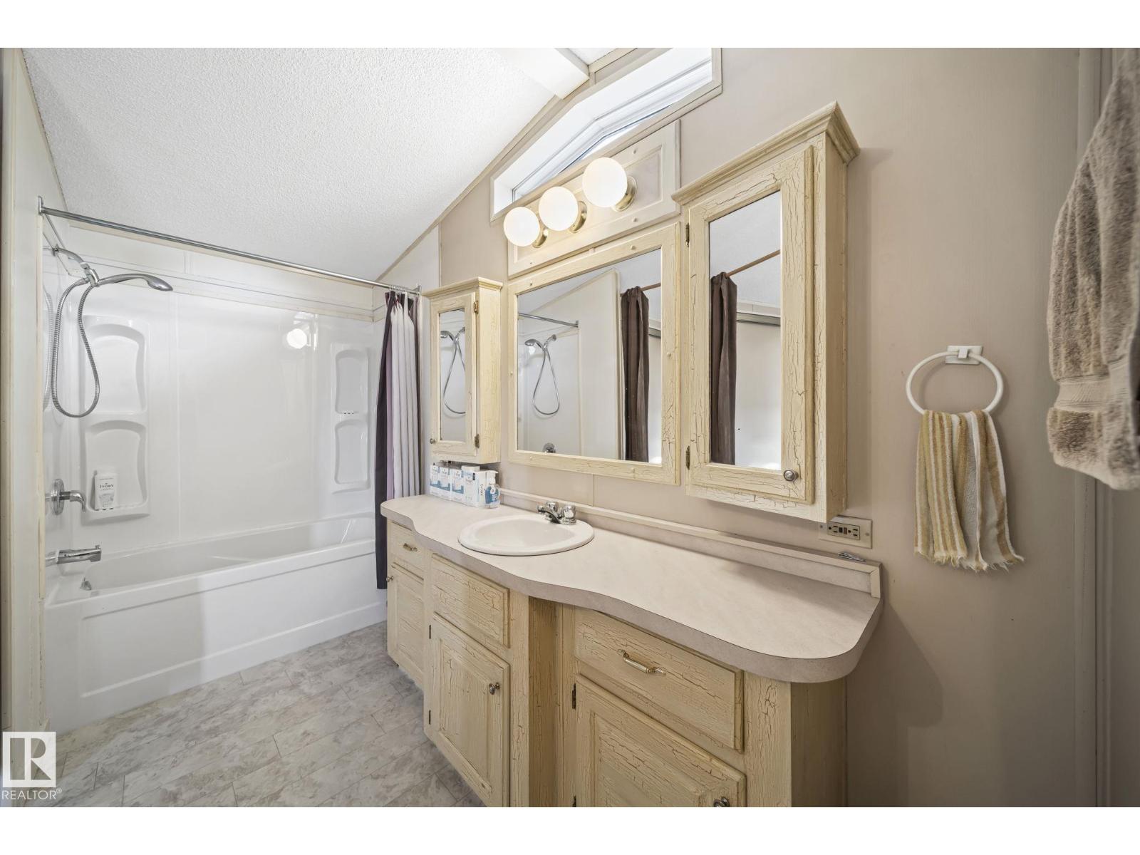 39 Norby Cr, Red Deer, Alberta  T4P 2C5 - Photo 8 - E4469805