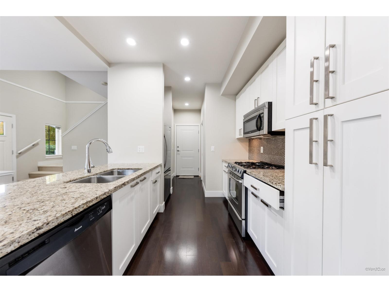 213 2501 161a Street, Surrey, British Columbia  V3Z 7Y6 - Photo 10 - R3078107