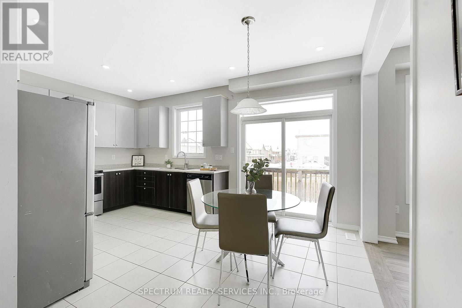 42 Pollard Street, Brantford, Ontario  N3T 5L5 - Photo 9 - X12689074