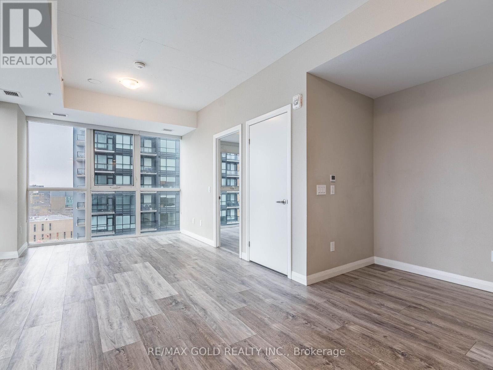 1011 - 108 Garment Street, Kitchener, Ontario  N2G 0E2 - Photo 11 - X12689082