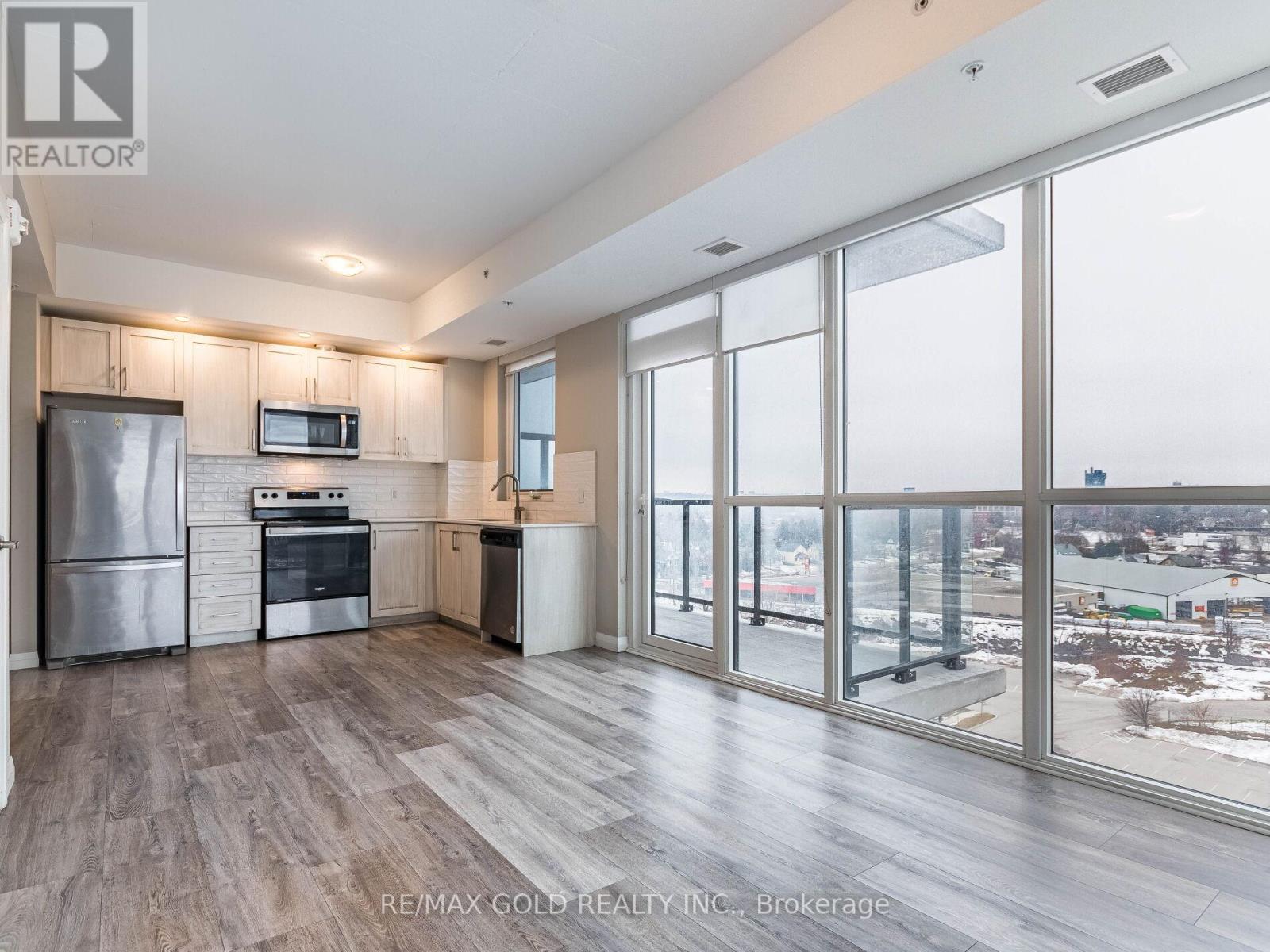 1011 - 108 Garment Street, Kitchener, Ontario  N2G 0E2 - Photo 12 - X12689082