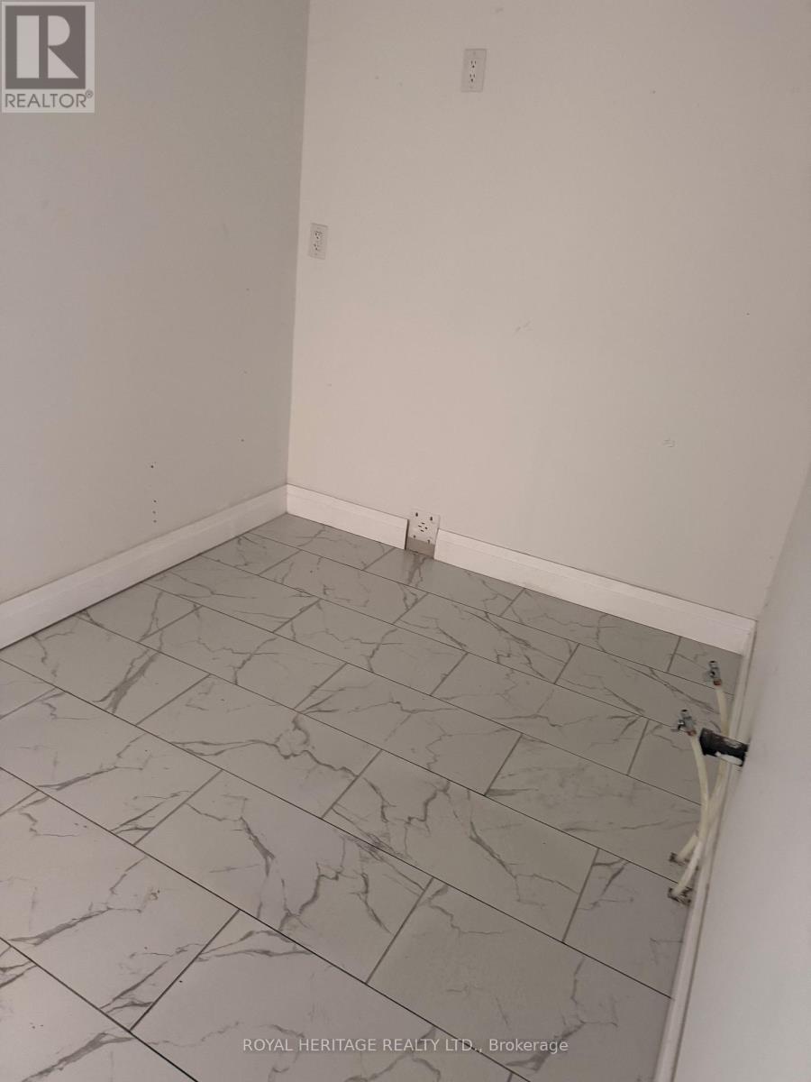 293 Louis Avenue, Windsor, Ontario  N9A 1W1 - Photo 12 - X12689098