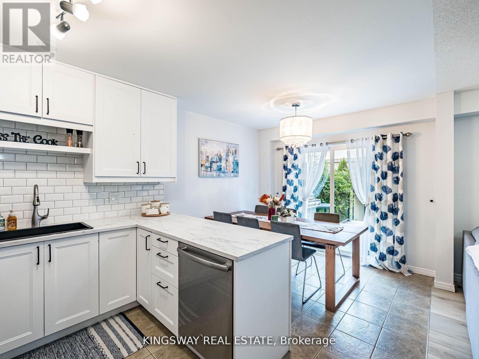 278 Southbrook Drive, Hamilton, Ontario  L0R 1C0 - Photo 12 - X12689108