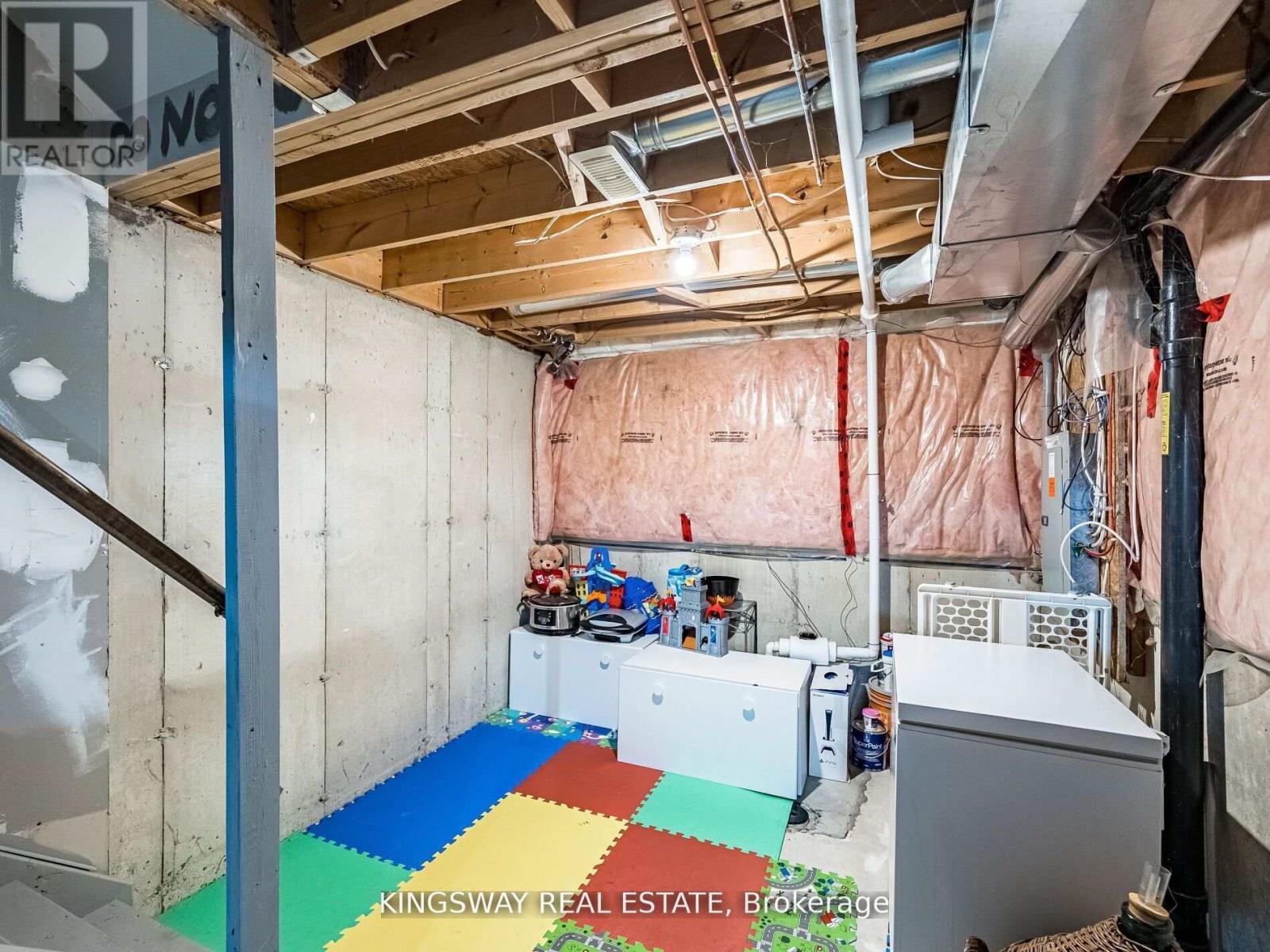 278 Southbrook Drive, Hamilton, Ontario  L0R 1C0 - Photo 39 - X12689108