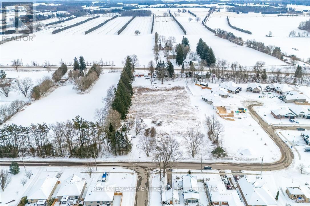 211 Thompson Road W, Norfolk, Ontario  N0E 1Y0 - Photo 10 - X12689110