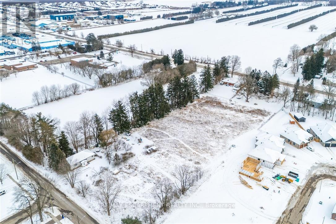 211 Thompson Road W, Norfolk, Ontario  N0E 1Y0 - Photo 21 - X12689110