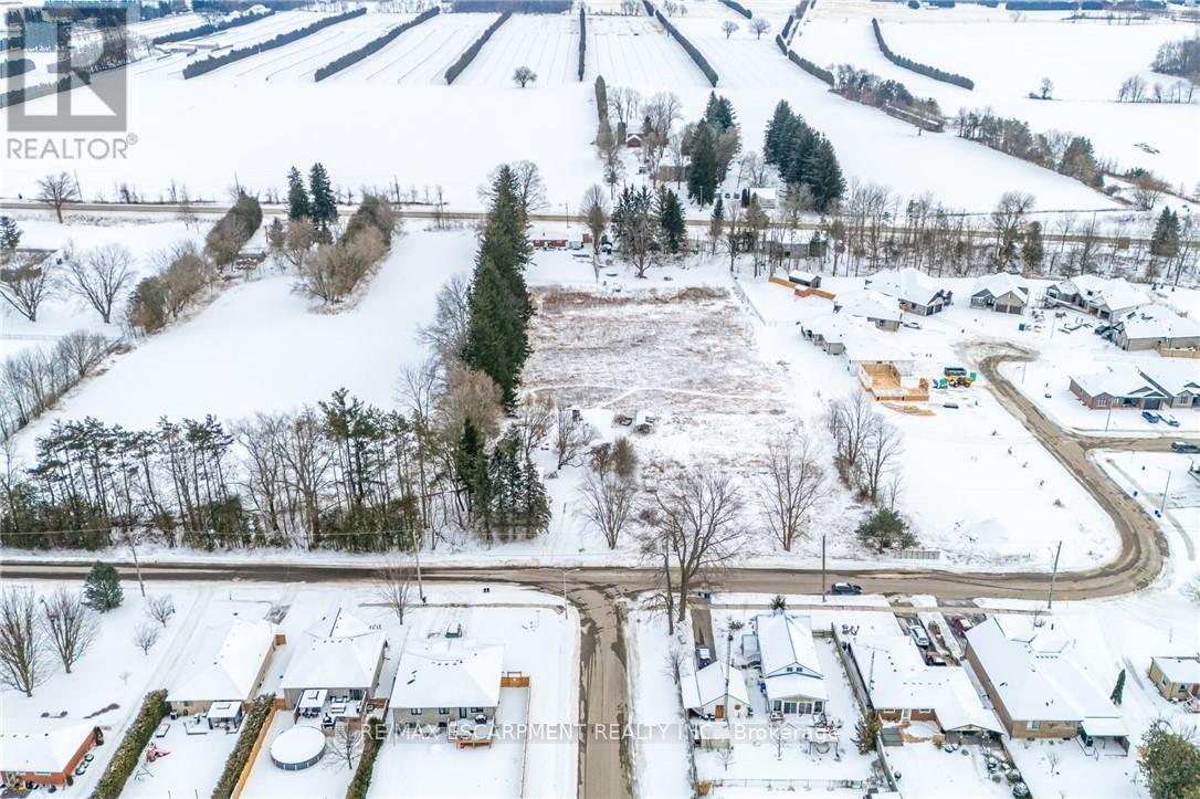 211 Thompson Road W, Norfolk, Ontario  N0E 1Y0 - Photo 22 - X12689110