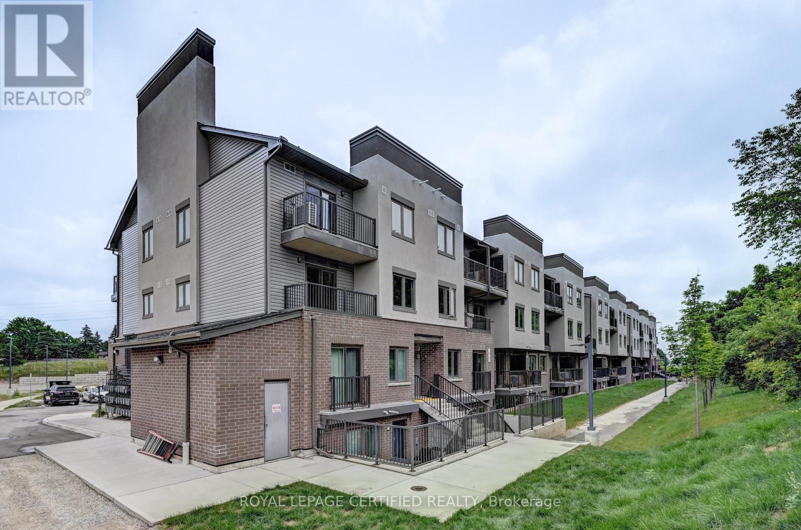 # C-38 - 370 Fisher Mills Road, Cambridge, Ontario  N3C 4N5 - Photo 2 - X12689112