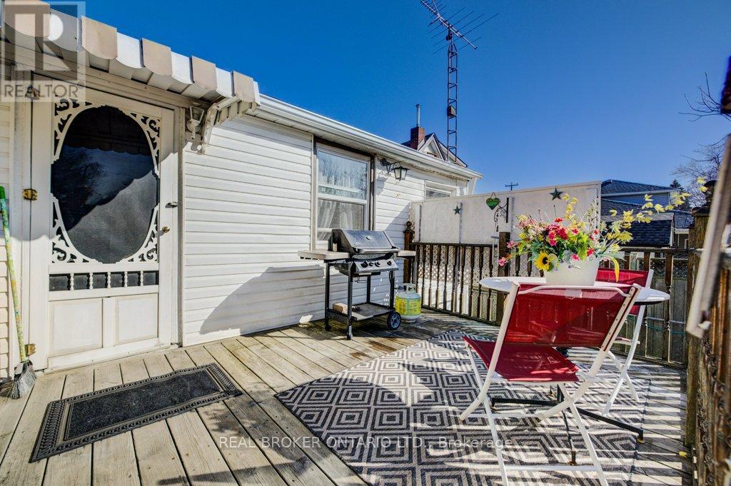 458 Upper Wentworth Street, Hamilton, Ontario  L9A 4T7 - Photo 35 - X12689164