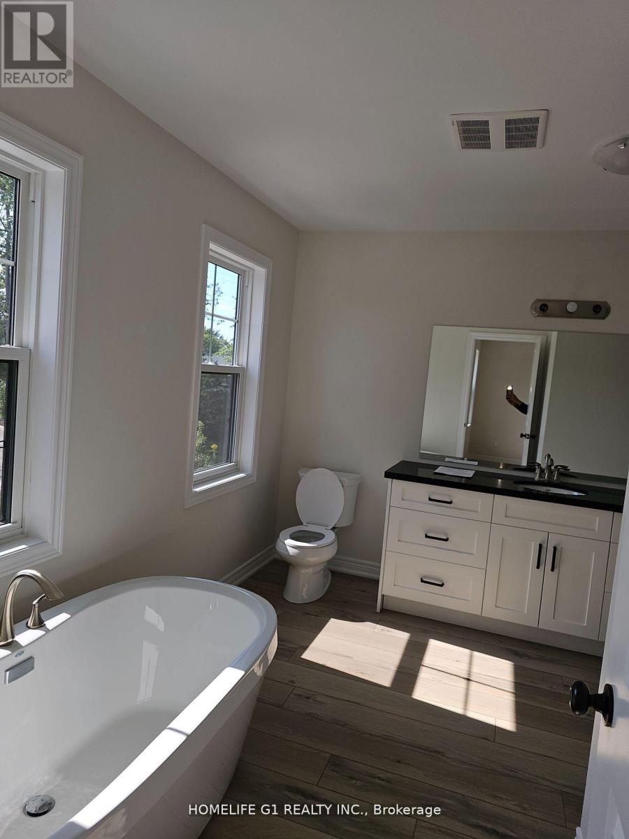 17 - 17 Shamrock Common, St. Catharines, Ontario  L2S 0G7 - Photo 4 - X12689178