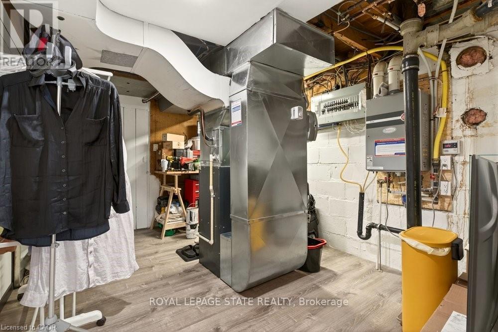 17 Gary Avenue, Hamilton, Ontario  L8S 1Y2 - Photo 42 - X12689192