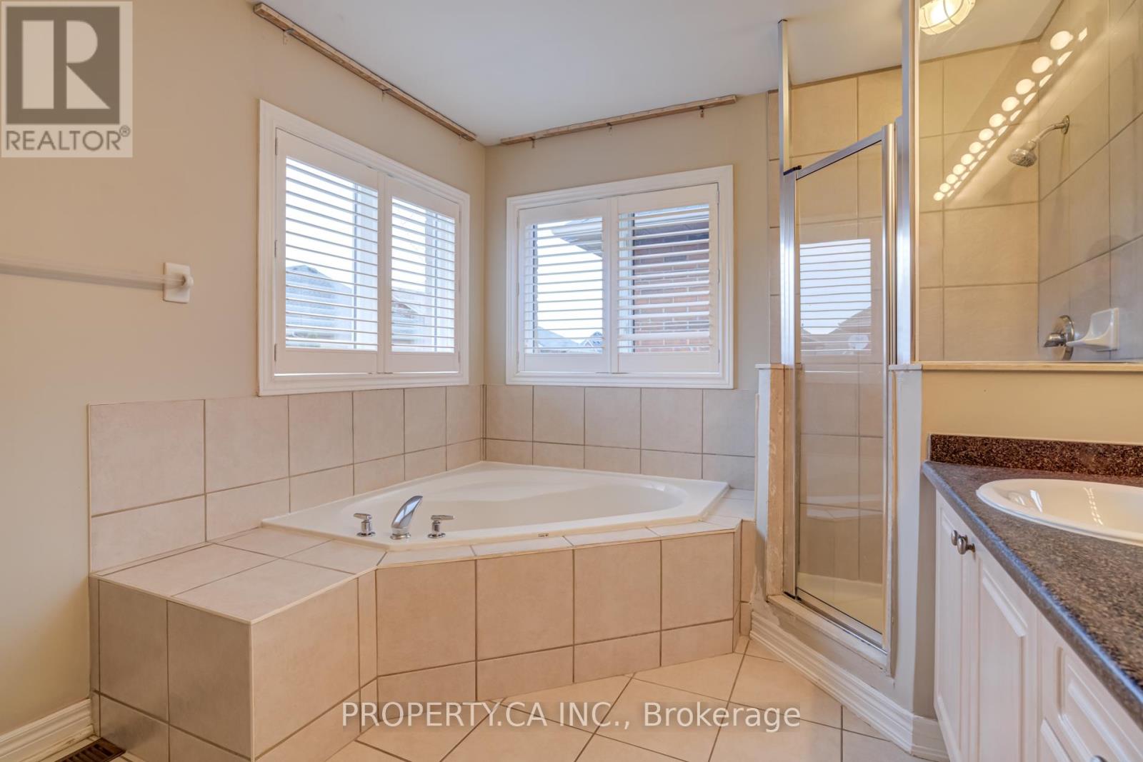 23 Panorama Way, Hamilton, Ontario  L8E 6C6 - Photo 13 - X12689210