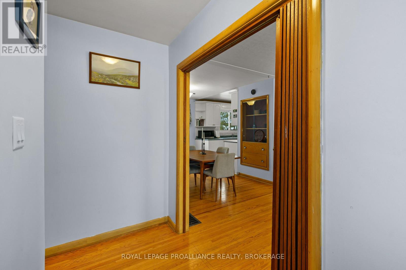 283 Camden Road, Greater Napanee, Ontario  K7R 1E7 - Photo 17 - X12689230