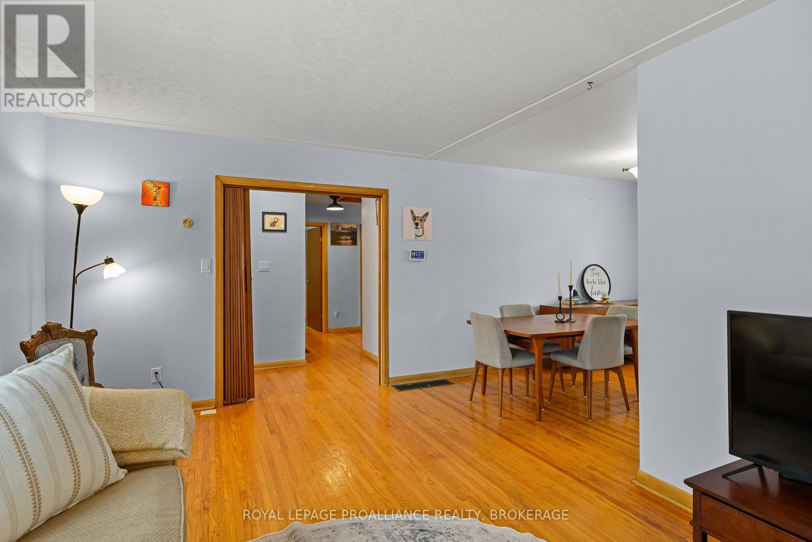 283 Camden Road, Greater Napanee, Ontario  K7R 1E7 - Photo 19 - X12689230