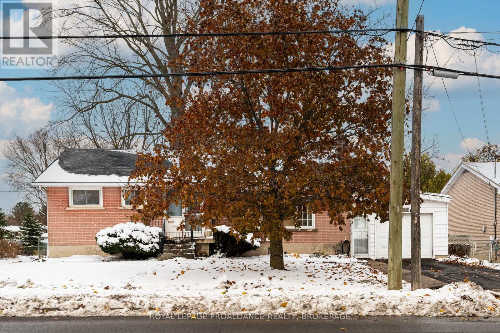 283 Camden Road, Greater Napanee, Ontario  K7R 1E7 - Photo 3 - X12689230