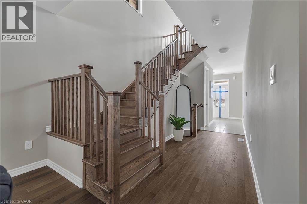 1361 Whitlock Avenue, Milton, Ontario  L9T 7E9 - Photo 5 - 40795562