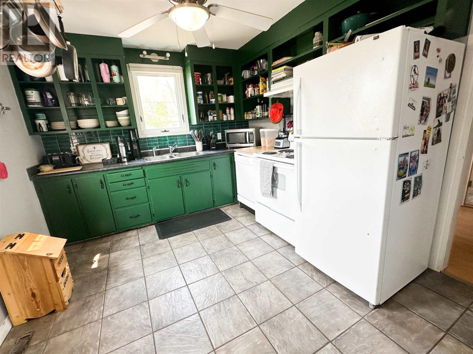 79 Dickenson Rd, Balmertown, Ontario  P0V 1C0 - Photo 4 - TB2600044