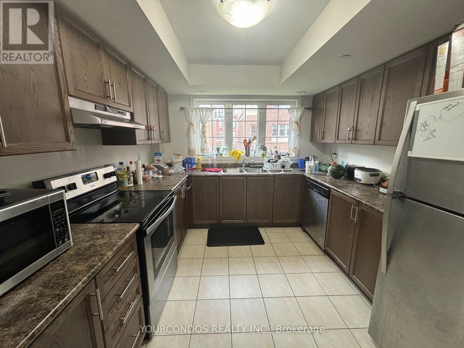 38 Filly Path, Oshawa, Ontario  L1L 0K9 - Photo 6 - E12637896